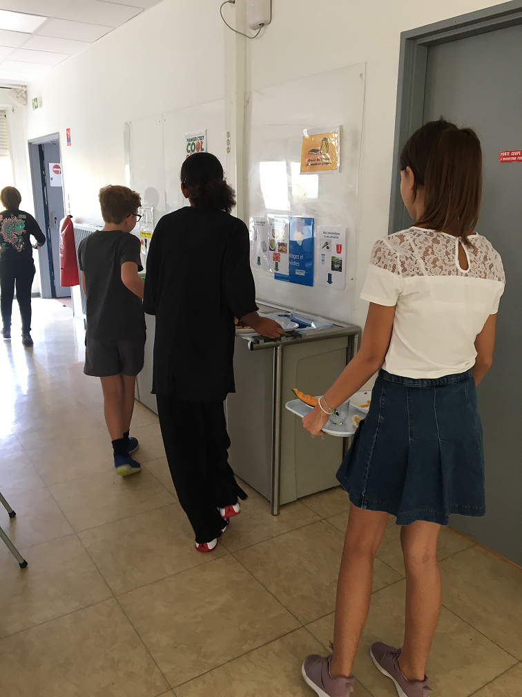 A la cantine, le tri et le gâchis………… c&rsquo;est reparti!